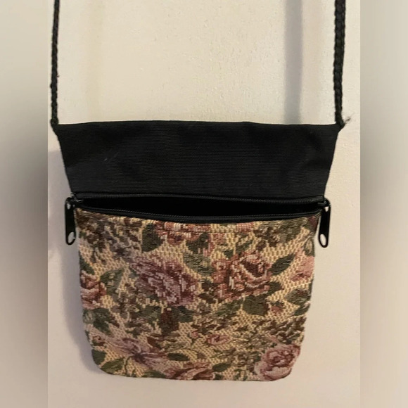 Tapestry Crossbody Purse Bag - Picture 3 of 8